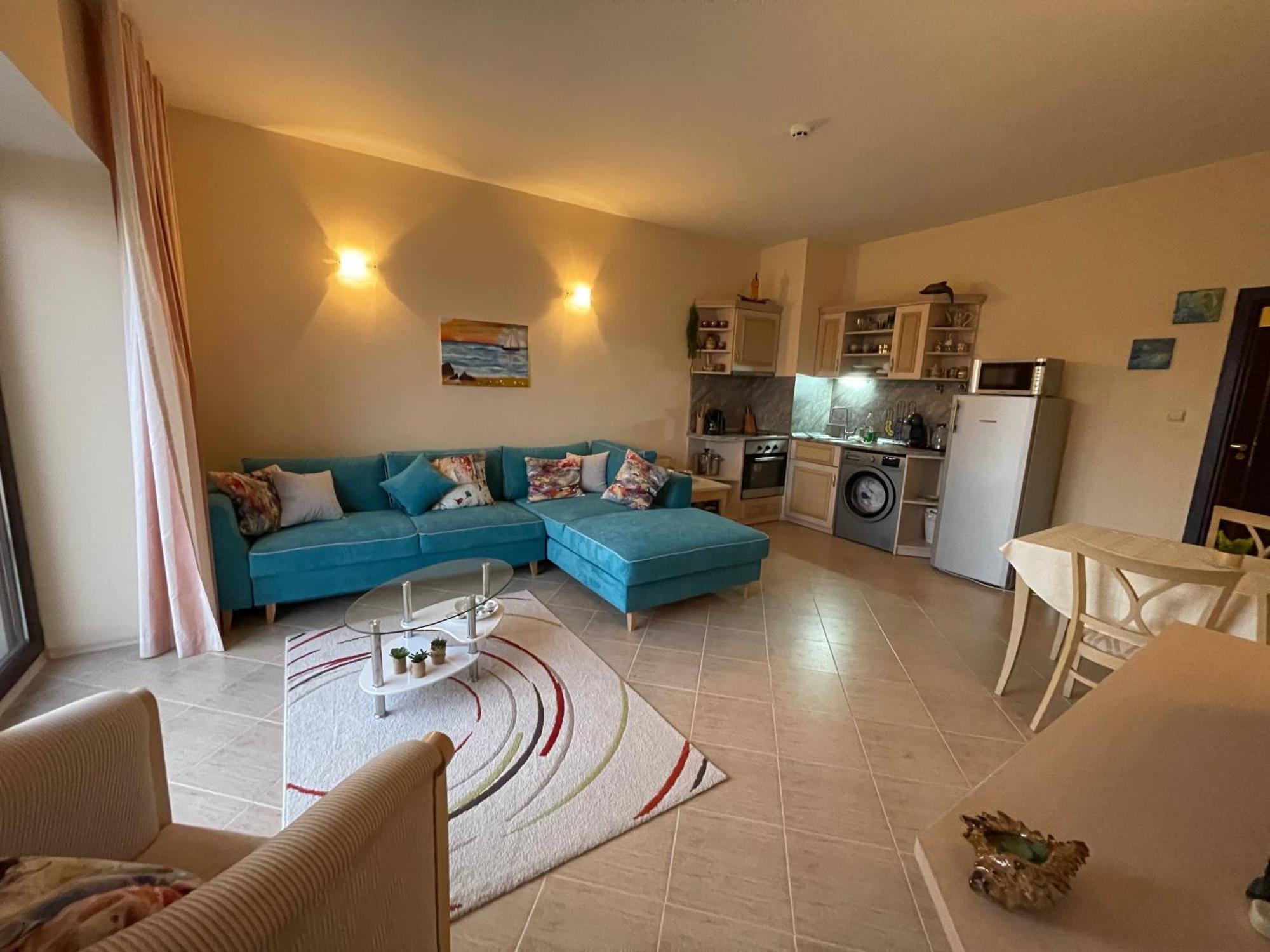 Spacious Seaview Apartments, 100m To The *